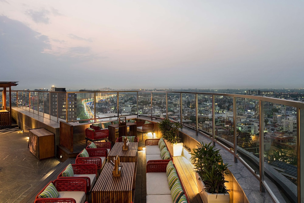 Hilton Jaipur,Hawa Sadak,5 star