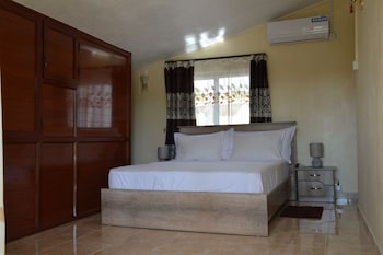 riverside holiday home