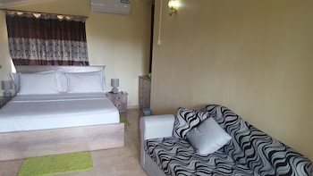 riverside holiday home