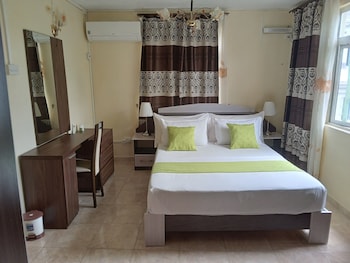 riverside holiday home