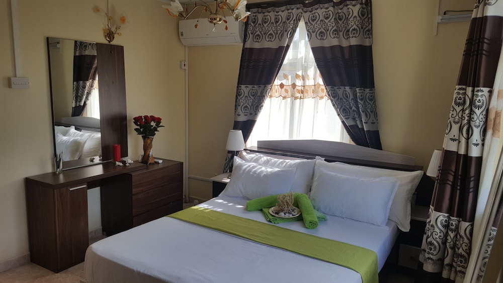 riverside holiday home