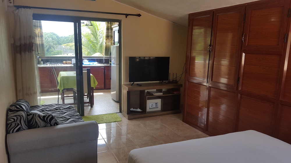 riverside holiday home