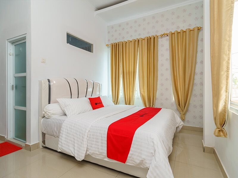 reddoorz syariah near simpang sekip palembang