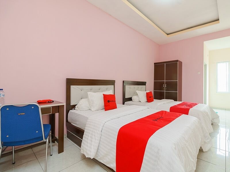 reddoorz syariah near simpang sekip palembang