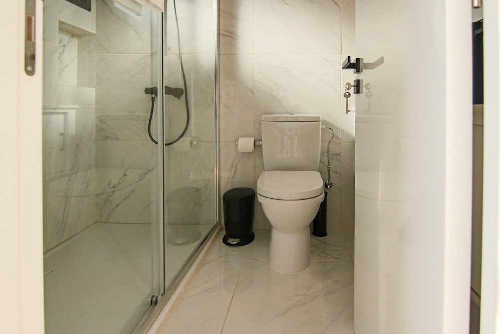 phaedrus living seaside luxury flat athina 109