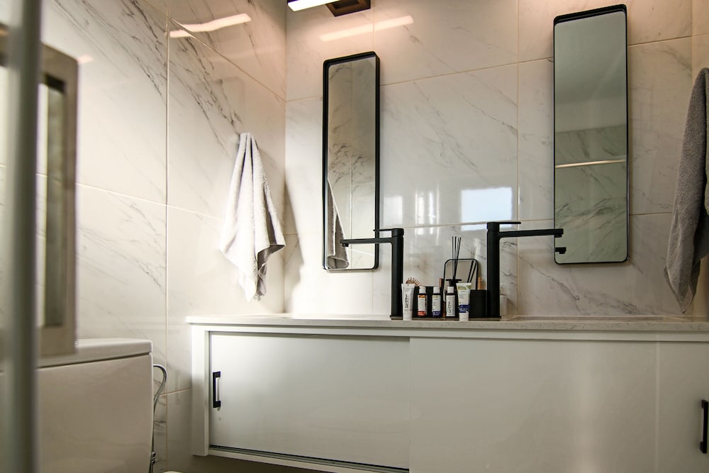 phaedrus living seaside luxury flat athina 109