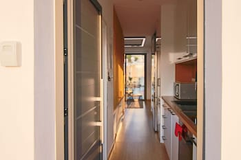 phaedrus living seaside luxury flat athina 109