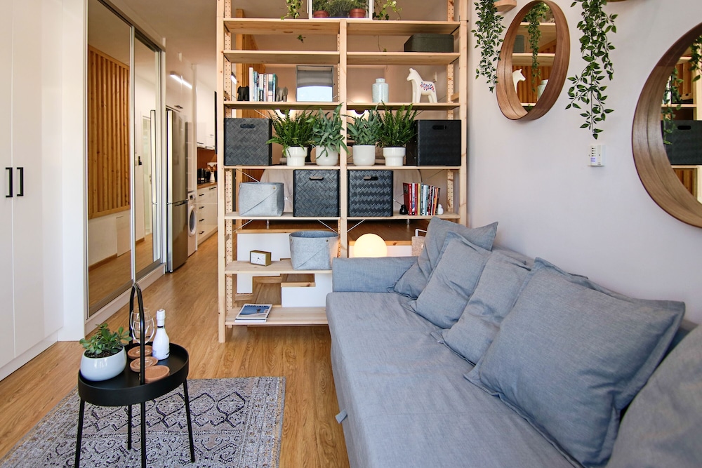 phaedrus living seaside luxury flat athina 109