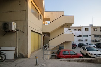 phaedrus living seaside luxury flat athina 109