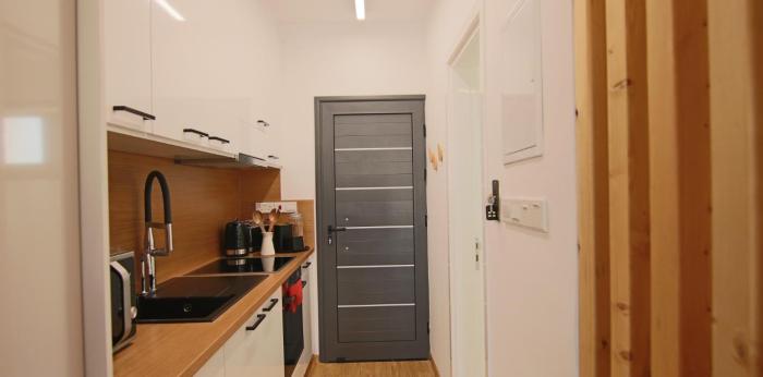 phaedrus living seaside luxury flat athina 109
