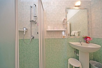 hotel pensione monti