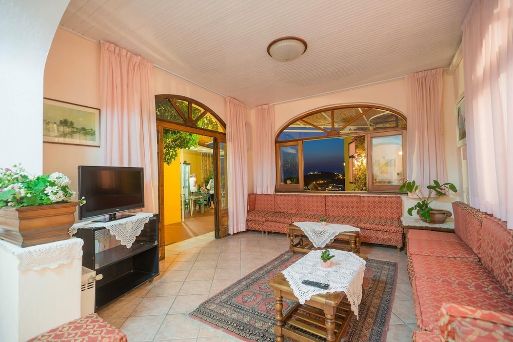 hotel pensione monti