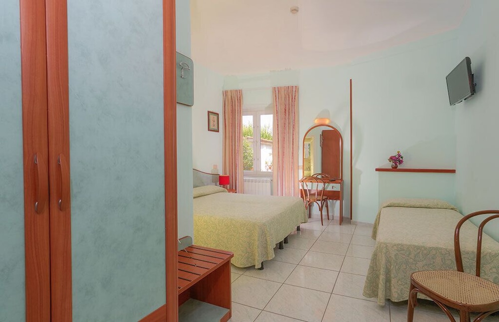 hotel pensione monti