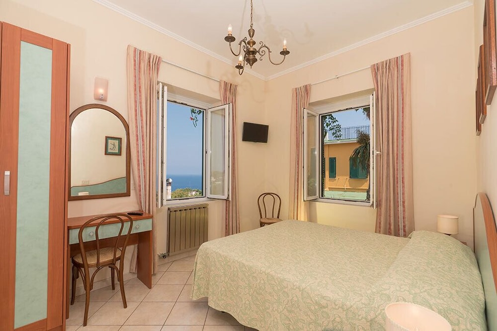hotel pensione monti