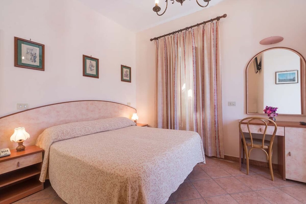 hotel pensione monti