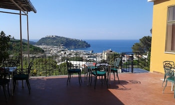 hotel pensione monti
