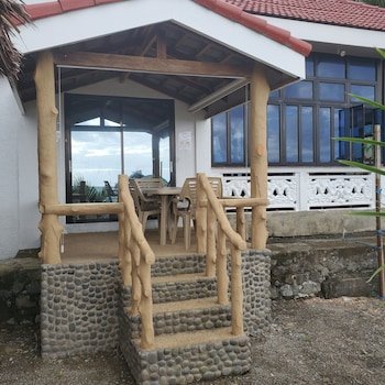 appleton little paradise beach resort