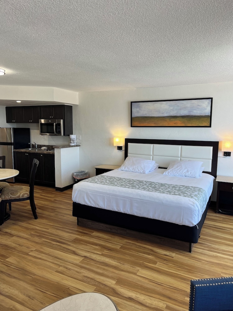 flamingo inn beachfront