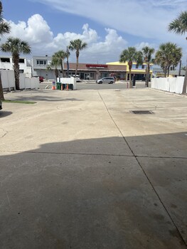 flamingo inn beachfront