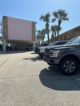 flamingo inn beachfront
