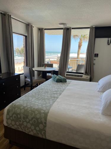 flamingo inn beachfront