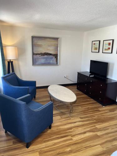 flamingo inn beachfront