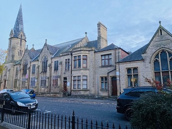 Callerton House,,3.5 star