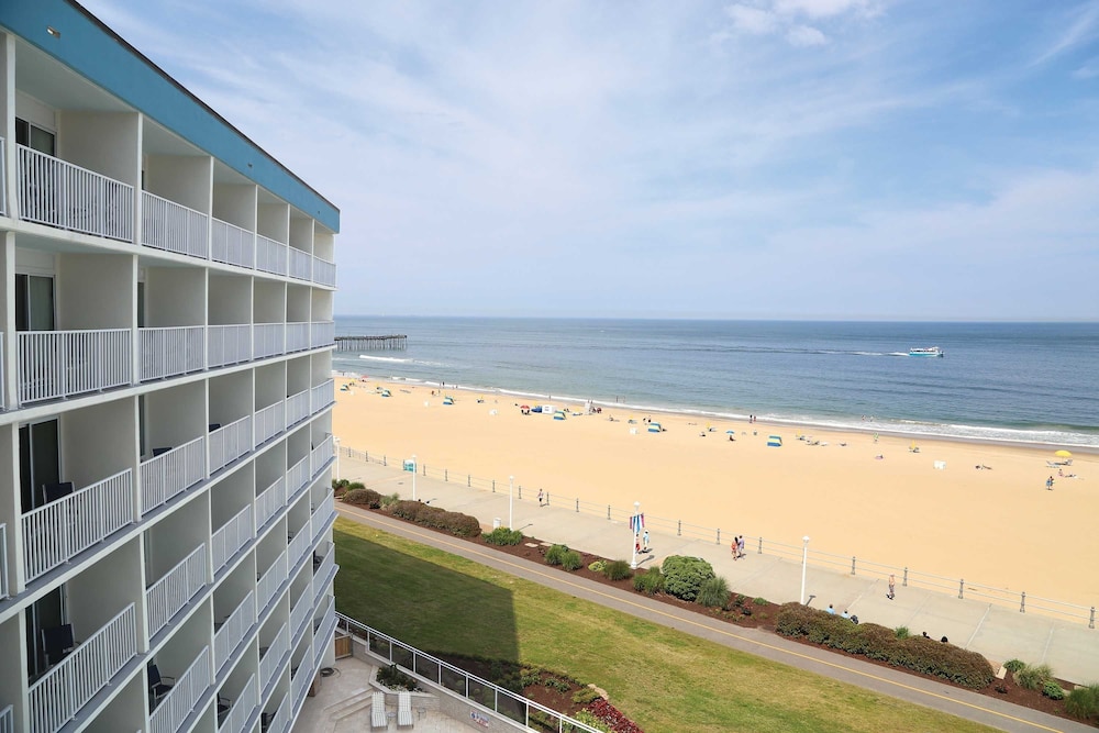 surfbreak virginia beach oceanfront ascend hotel collection