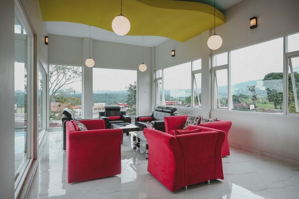reddoorz syariah jalan dieng