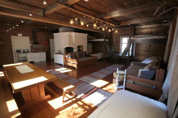 lauri historical log house manor