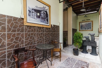 koolkost syariah near stasiun poris tangerang