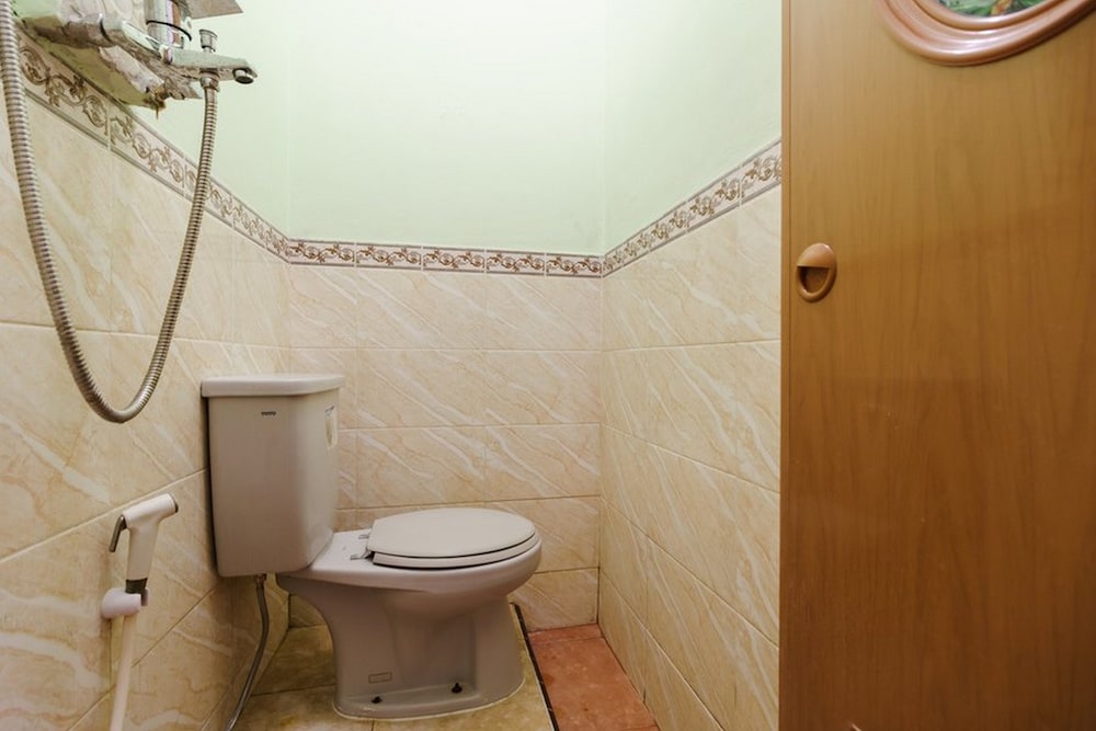 koolkost syariah near stasiun poris tangerang