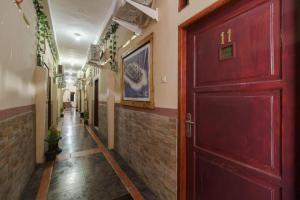 koolkost syariah near stasiun poris tangerang