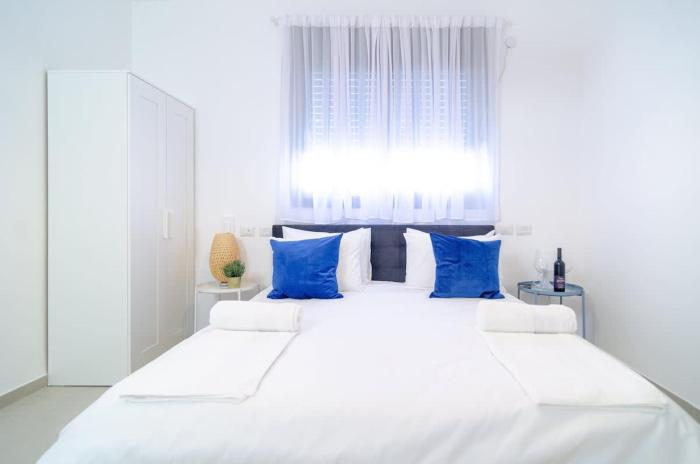 dov garden apartment with private pool