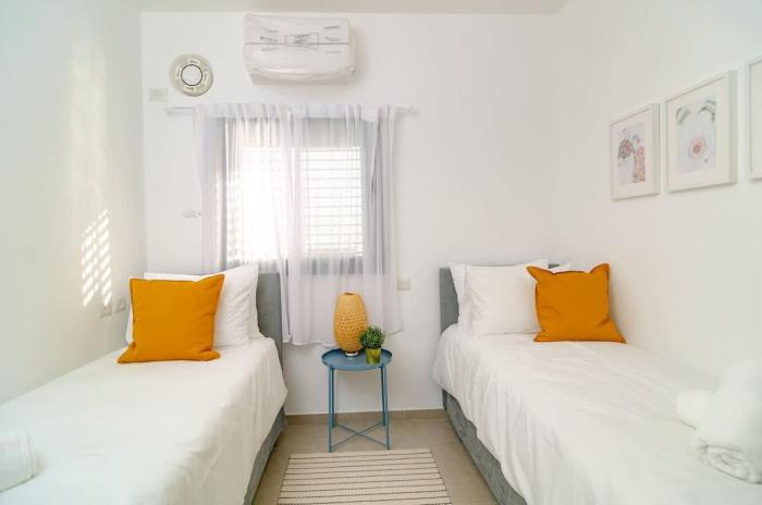 dov garden apartment with private pool