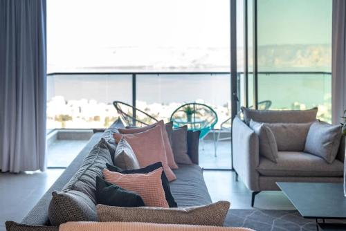 dov garden apartment with private pool