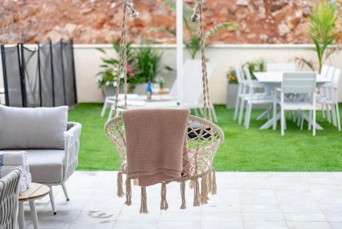 dov garden apartment with private pool