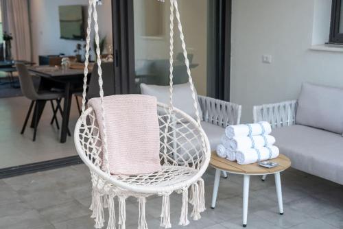 dov garden apartment with private pool