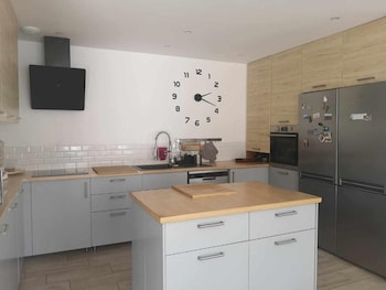 Les Chambres De Toucas,78 Chemin Rovera,1 star