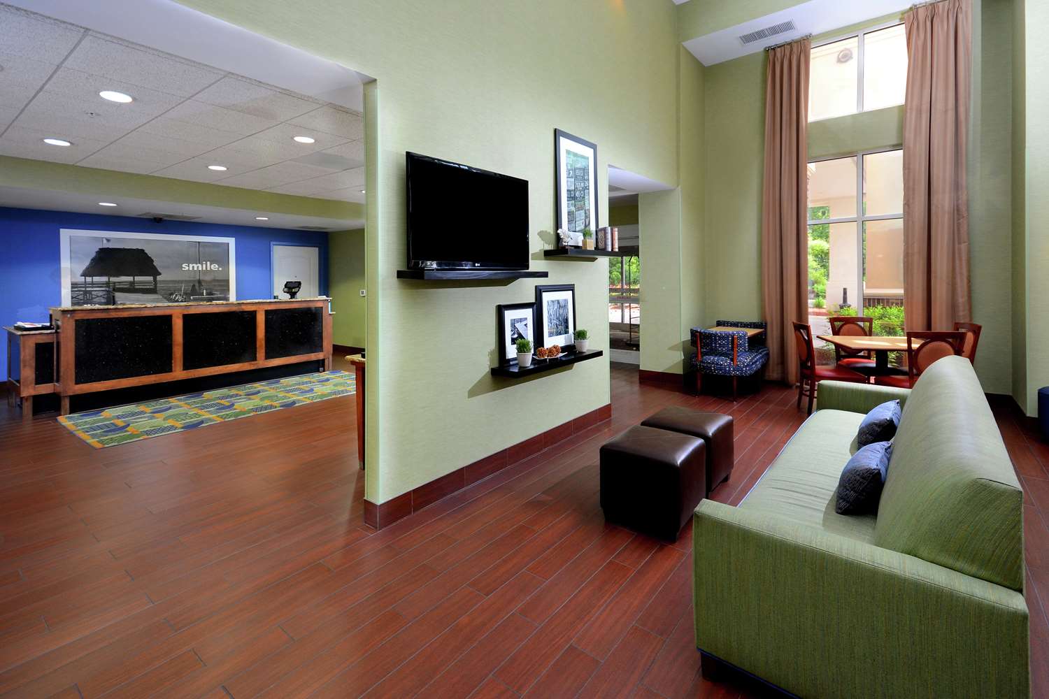 hampton inn and suites huntersville