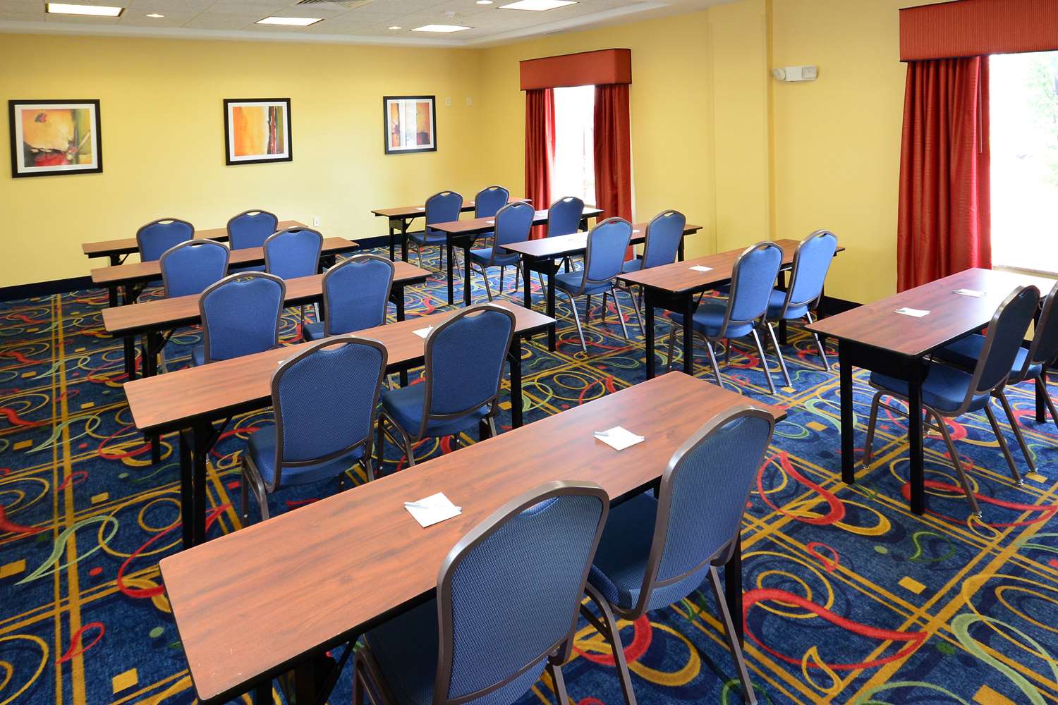 hampton inn and suites huntersville