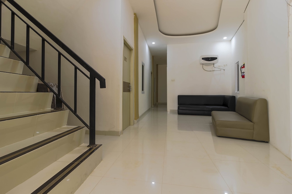 reddoorz near palembang trade center