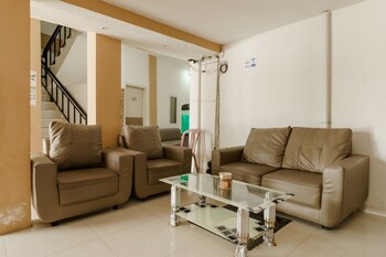 reddoorz near palembang trade center