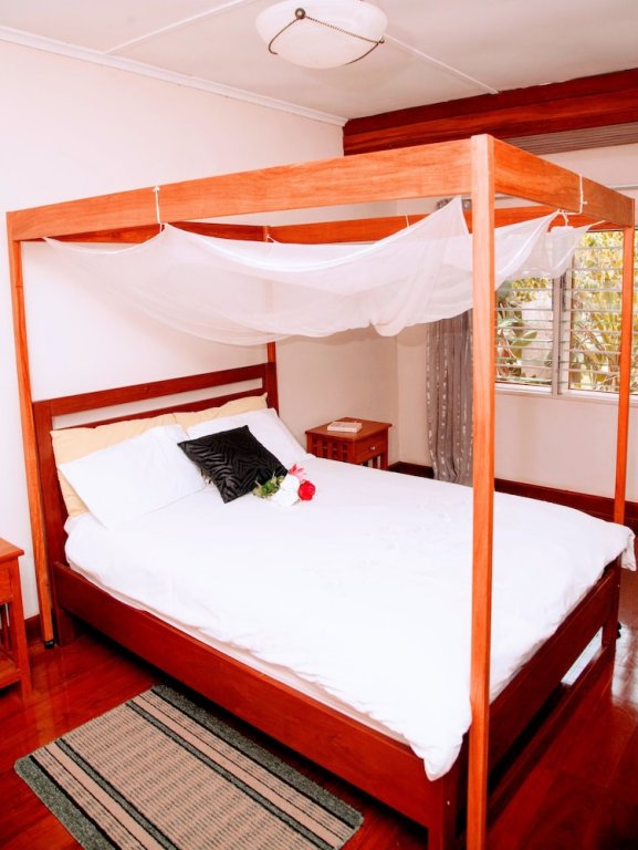 lush gardens apartment 1