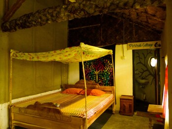 Backpackers Eco Village,Dayapur>>Basirhat,3 star