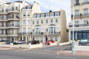 beaches brighton 1