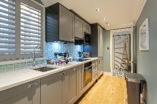 beaches brighton 1