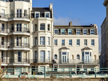 beaches brighton 1