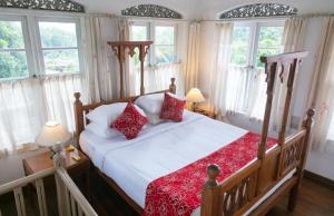 manor house kandy lka