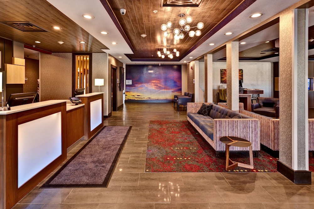 holiday inn express hutchinson by ihg